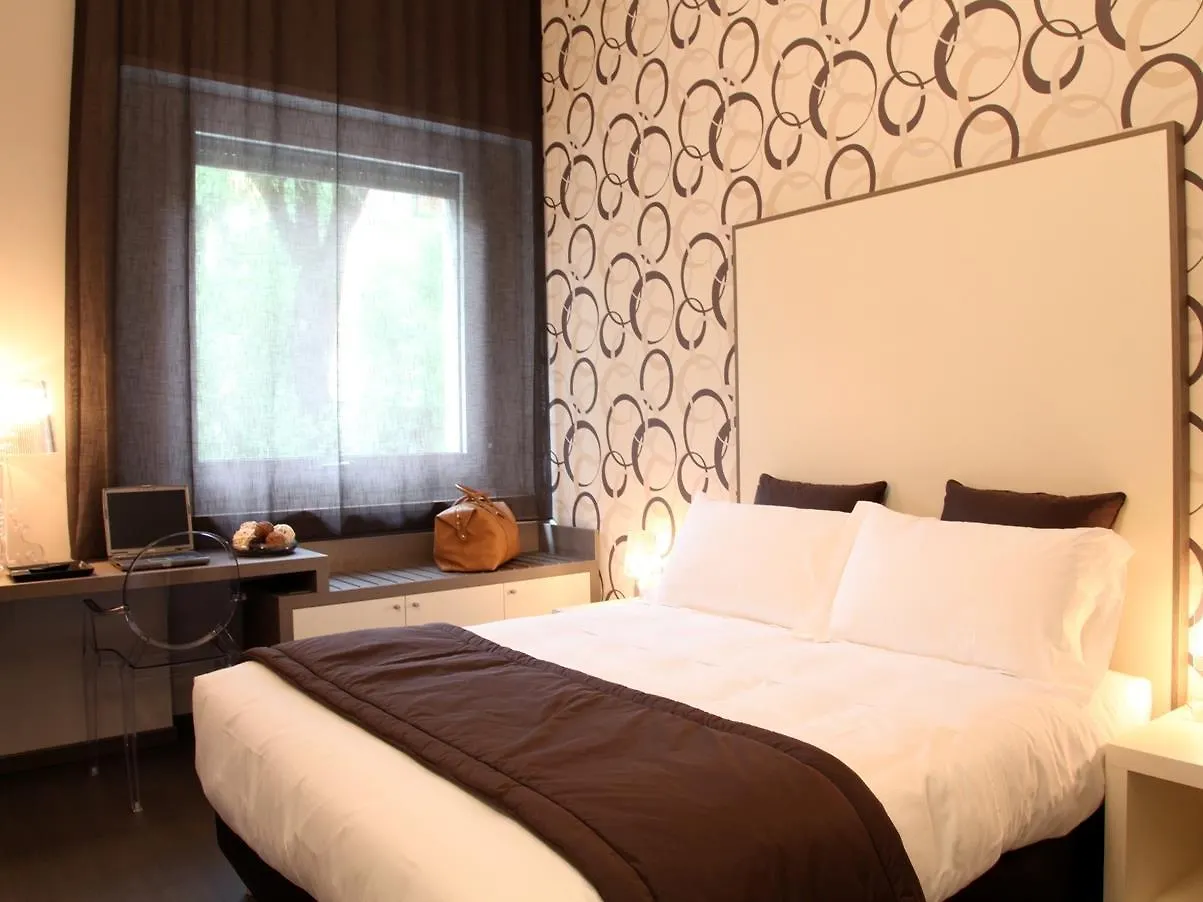 מילאנו Hotel Tiziano - Gruppo Mini Hotel 4*,
